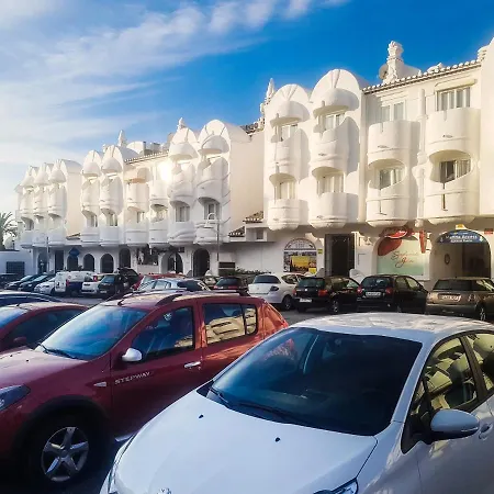 Homelystay-benalmadena, Puerto Marina Apartment Benalmadena